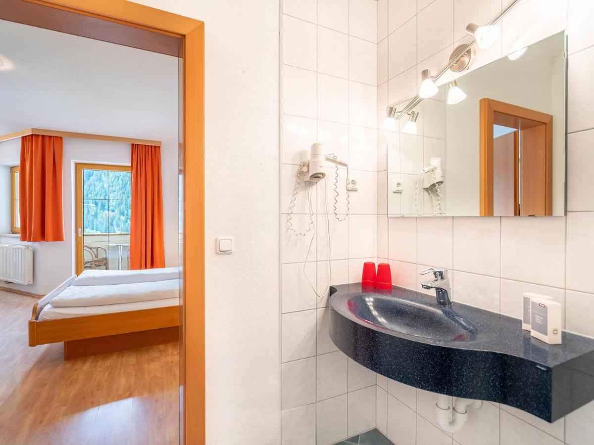 Lovely Apartment In Neustift Im Stubaital With Mountain View Exterior photo
