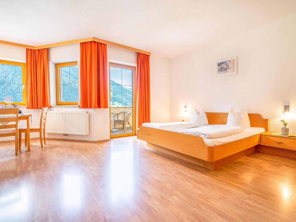 Lovely Apartment In Neustift Im Stubaital With Mountain View Exterior photo